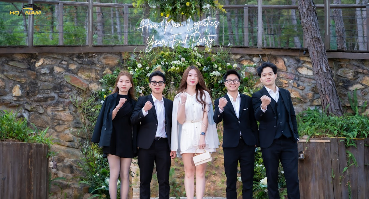 Sale Hoa Nam Logistics